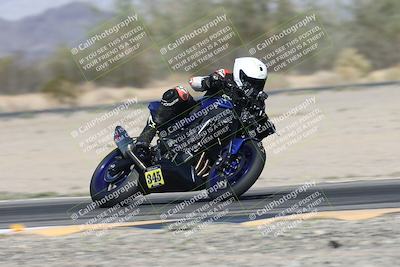 media/Oct-30-2025-Racers Edge (Thu) [[dabbdaf680]]/3-B Group/Session 5 (Turn 6)/